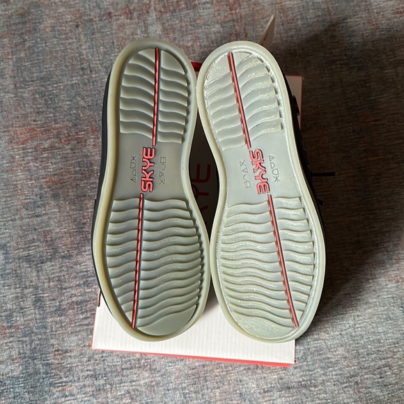 NWT Skye Footwear The Mobrly size 6.5W/5M Orca Black - Picture 3 of 7